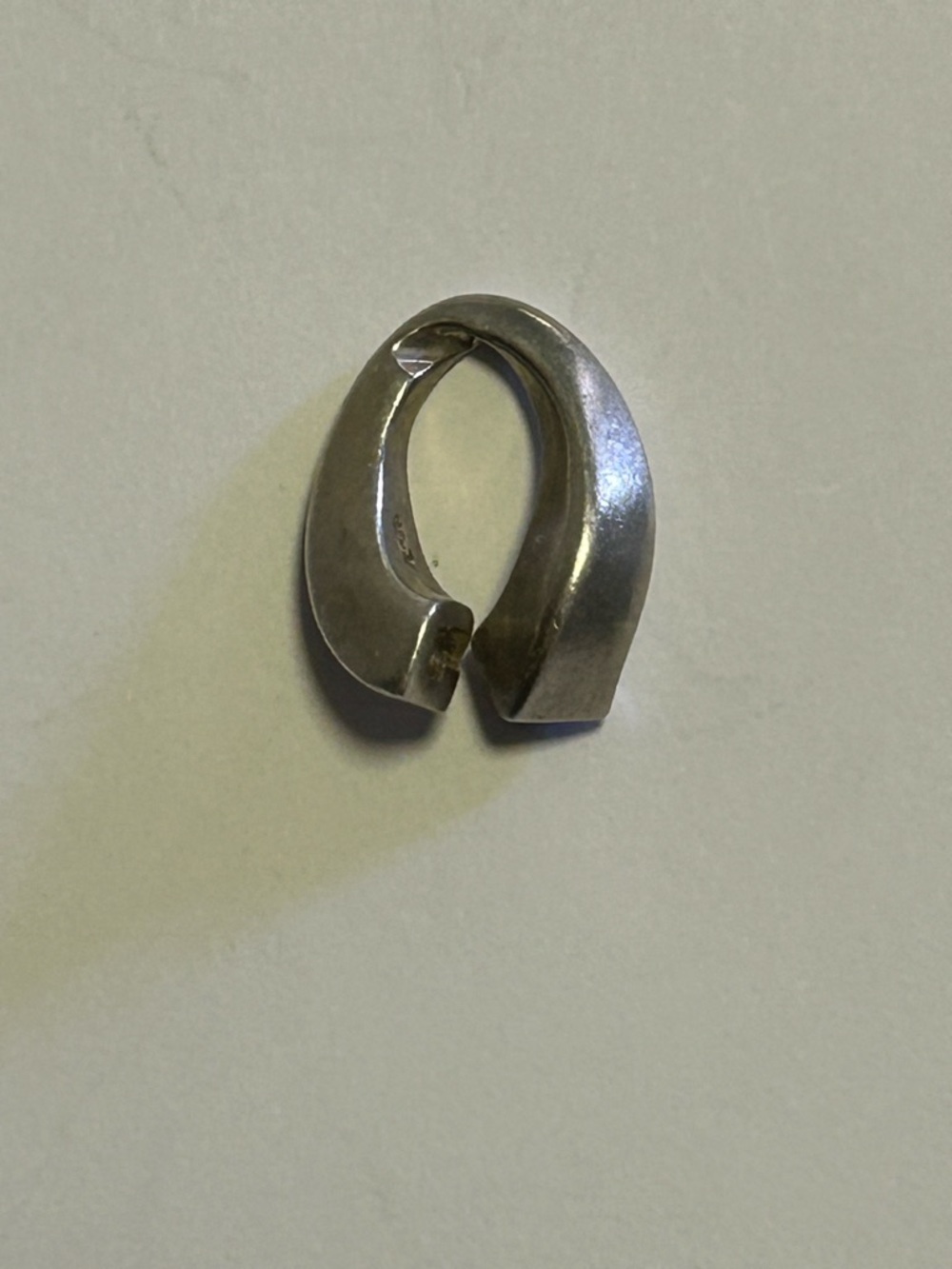Gucci Gold-Tone Modern Hoop Pendant - Picture 4 of 12